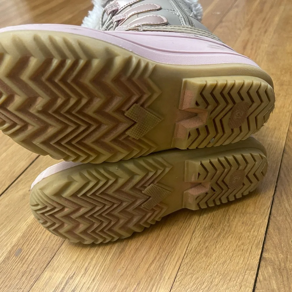 Pink and Tan Winter Boots with Faux Fur - Picture 5 of 8